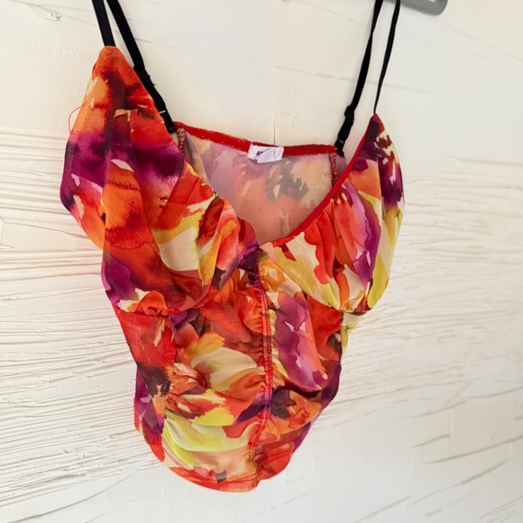 Garage | Tropical Print Crop Top | Size Medium - Picture 4 of 6